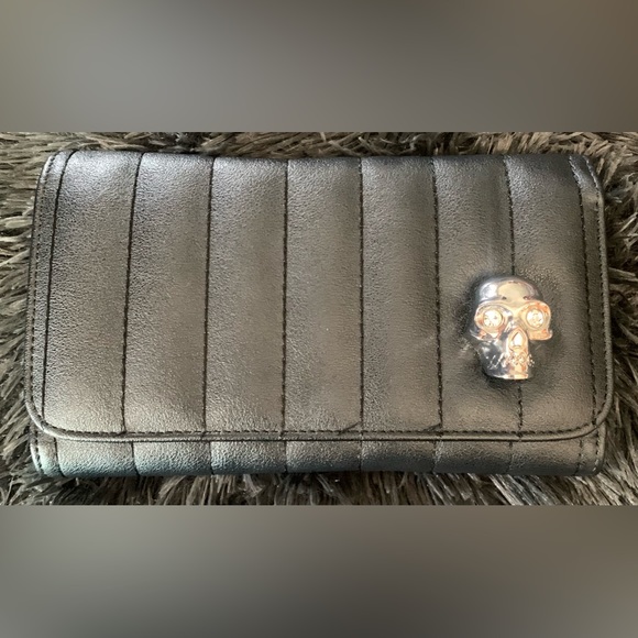 💀🖤 LUX DE VILLE WALLET 🖤💀 - Picture 1 of 4